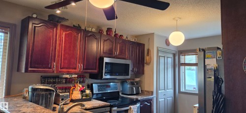 11922 46 Street Nw, Edmonton, AB 