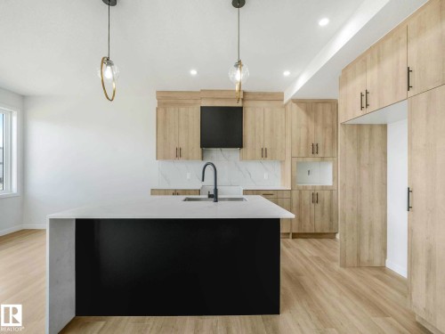 270 Munn Way, Leduc, AB 