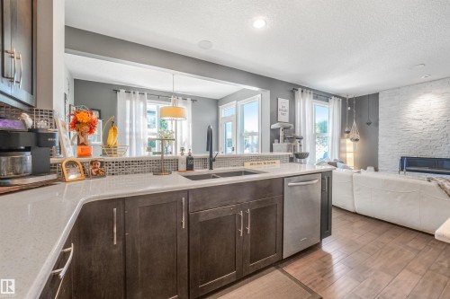 22123 95 Avenue Nw, Edmonton, AB 