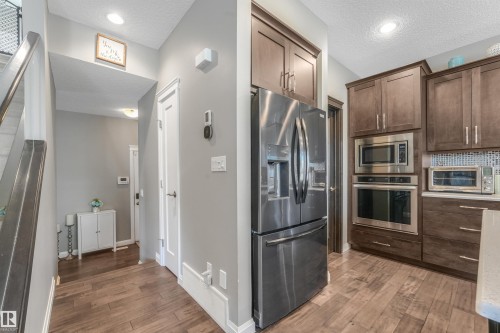 22123 95 Avenue Nw, Edmonton, AB 