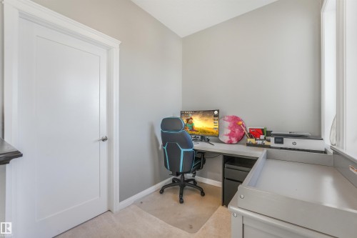 22123 95 Avenue Nw, Edmonton, AB 