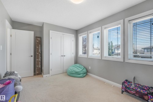 22123 95 Avenue Nw, Edmonton, AB 
