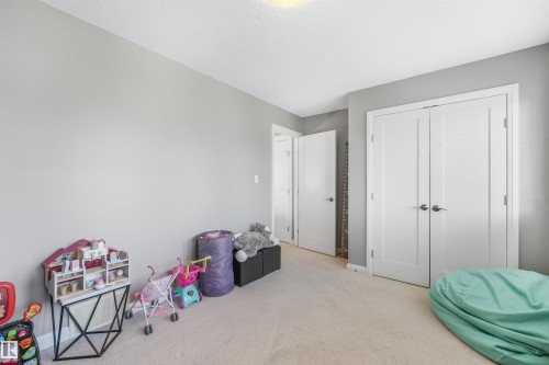 22123 95 Avenue Nw, Edmonton, AB 