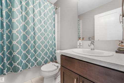 22123 95 Avenue Nw, Edmonton, AB 