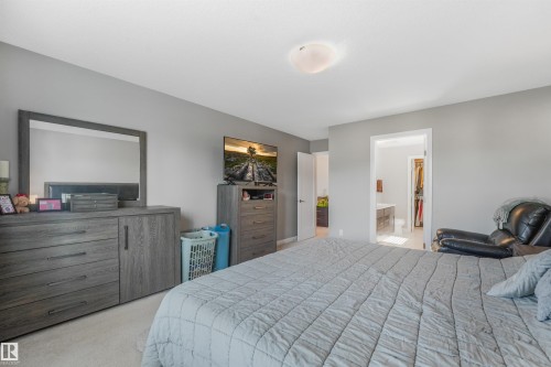 22123 95 Avenue Nw, Edmonton, AB 