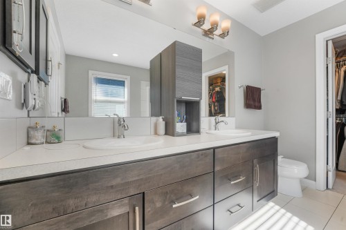 22123 95 Avenue Nw, Edmonton, AB 
