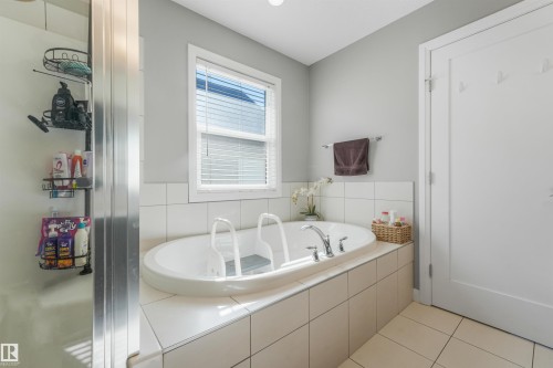 22123 95 Avenue Nw, Edmonton, AB 