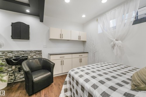 22123 95 Avenue Nw, Edmonton, AB 