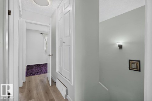 1096 Millbourne Road Nw, Edmonton, AB - Indoor Photo Showing Other Room