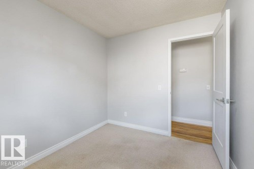 16715 98 Street Nw, Edmonton, AB 