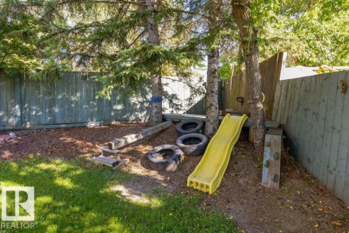 16715 98 Street Nw, Edmonton, AB 
