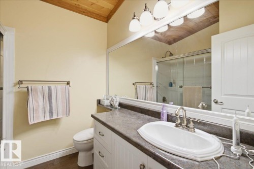 16 Lakeshore Drive, Rural Leduc County, AB 