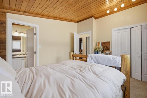 16 Lakeshore Drive, Rural Leduc County, AB 