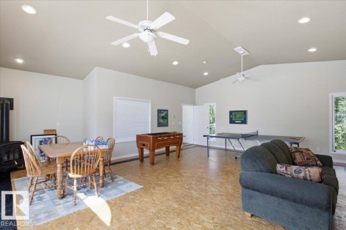 16 Lakeshore Drive, Rural Leduc County, AB 