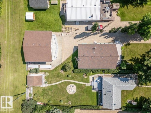 16 Lakeshore Drive, Rural Leduc County, AB 