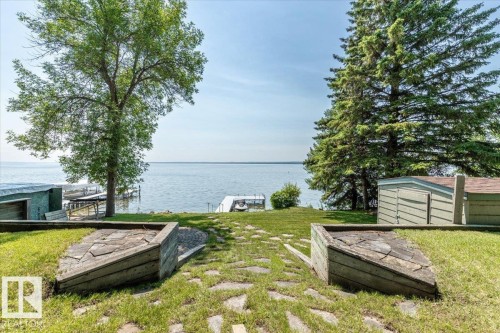 16 Lakeshore Drive, Rural Leduc County, AB 