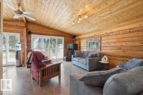 16 Lakeshore Drive, Rural Leduc County, AB 