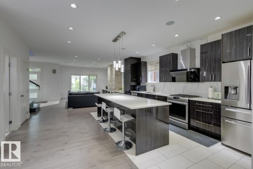 11045 85 Avenue Nw, Edmonton, AB 