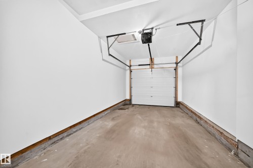 13005 162A Avenue Nw, Edmonton, AB - Indoor Photo Showing Garage