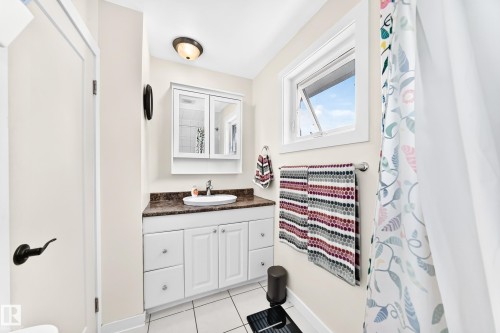 11211 40 Avenue Nw, Edmonton, AB 