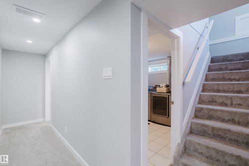 4708 106 Avenue Nw, Edmonton, AB 