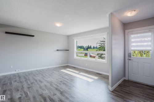 4708 106 Avenue Nw, Edmonton, AB 