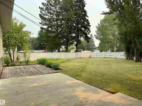 4705 43A St, Drayton Valley, AB - Outdoor With Backyard