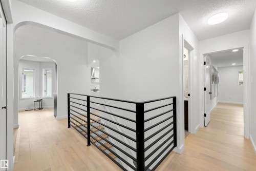 129 Ironwood Place Nw, Edmonton, AB 