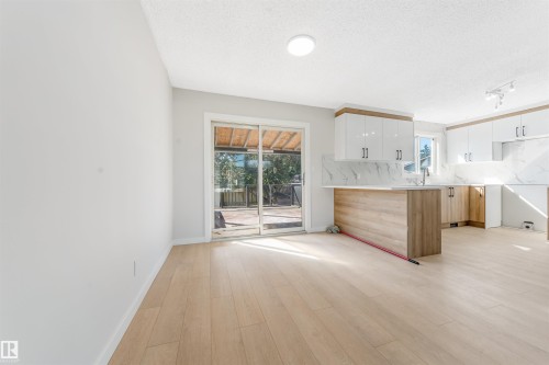 1768 48A Street Nw, Edmonton, AB 