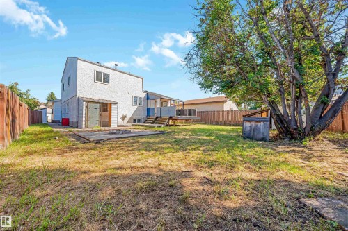 1768 48A Street Nw, Edmonton, AB 
