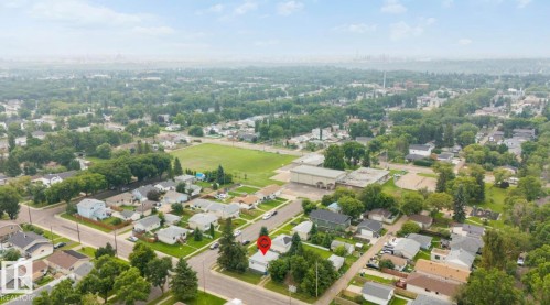 Image quality insufficient for description - 12150 47 Street Nw, Edmonton, AB - Outdoor With View