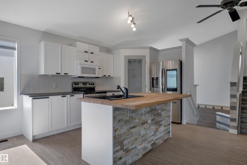 32 Meadowview Drive, Leduc, AB 