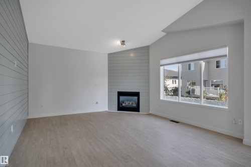 32 Meadowview Drive, Leduc, AB 