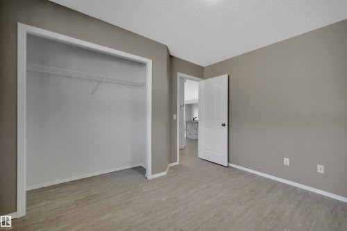32 Meadowview Drive, Leduc, AB 