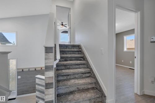 32 Meadowview Drive, Leduc, AB 
