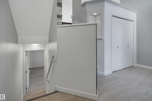 32 Meadowview Drive, Leduc, AB 
