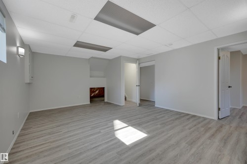 32 Meadowview Drive, Leduc, AB 