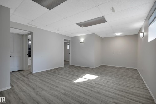 32 Meadowview Drive, Leduc, AB 