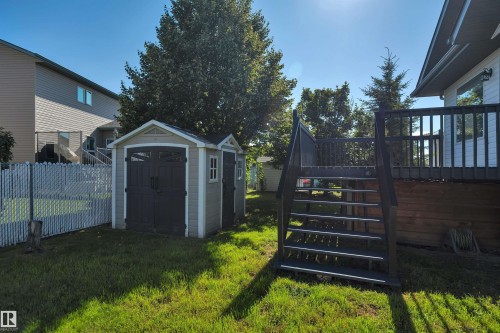 32 Meadowview Drive, Leduc, AB 