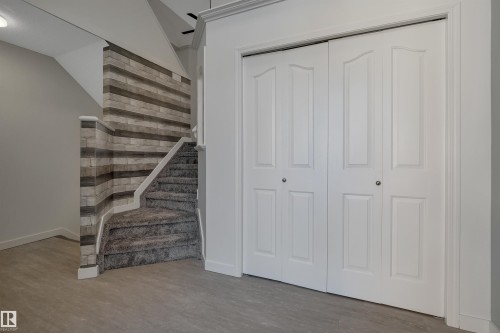 32 Meadowview Drive, Leduc, AB 