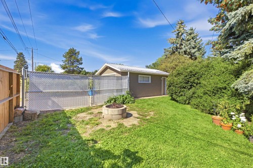 4207 114 Avenue Nw, Edmonton, AB 