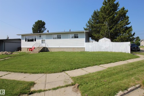 5436 MOOSEHORN Avenue   Swan Hills, AB T0G 2C0