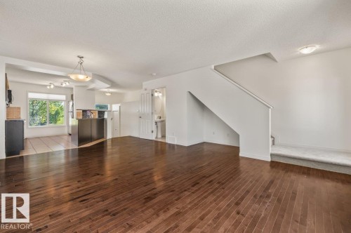 #1 1804 70 St Sw, Edmonton, AB 