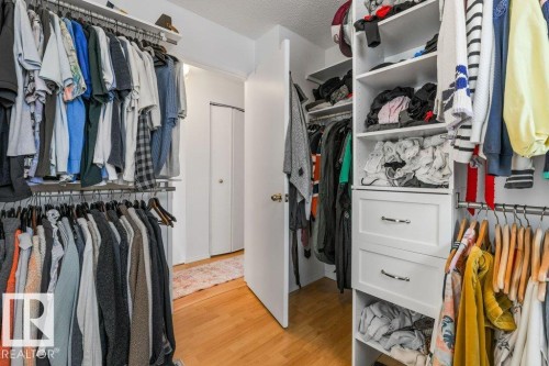 60 Greenfield Estates, St. Albert, AB - Indoor With Storage