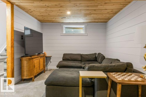 60 Greenfield Estates, St. Albert, AB - Indoor