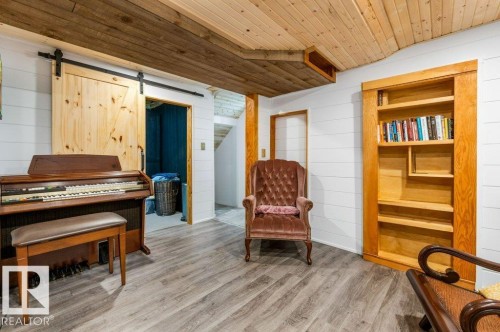 60 Greenfield Estates, St. Albert, AB - Indoor Photo Showing Other Room