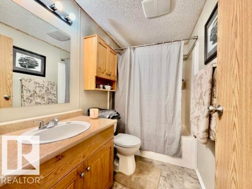 4810 48 Avenue, Wetaskiwin, AB 