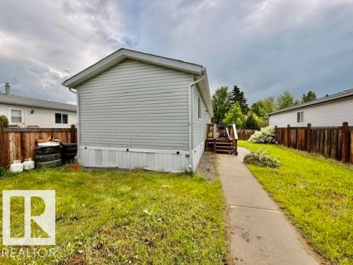 4810 48 Avenue, Wetaskiwin, AB 