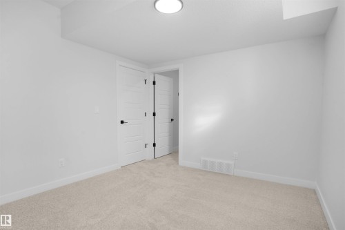22519 88 Avenue Nw, Edmonton, AB 