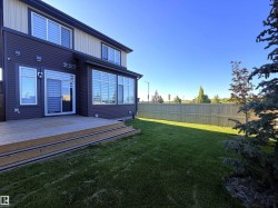 1003 GOLDFINCH Way NW Edmonton, AB T5S 0P9